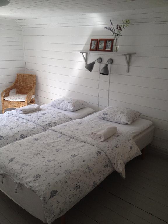 Saebyholms Gard Bed & Breakfast Laholm Ruang foto