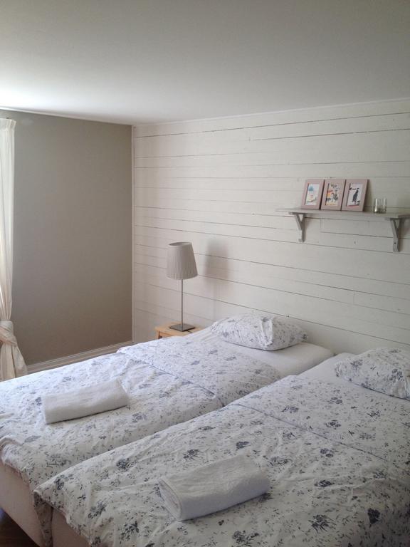 Saebyholms Gard Bed & Breakfast Laholm Ruang foto